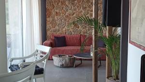 "Naias"seaside residence in the port of Piraeus-entire holiday home