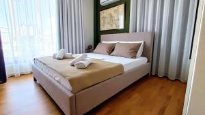Naias seaside apt