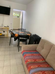 Pé na areia lado av.Atlântica