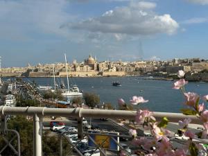 Best view best location 2BR