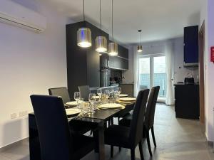 Private Pool Flat Near Valletta