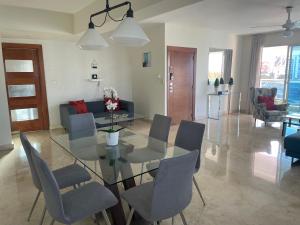 Amplio y acogedor apto céntrico de 3 habitaciones