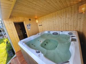 Domki Nadmorska Oaza nad morzem i jeziorem