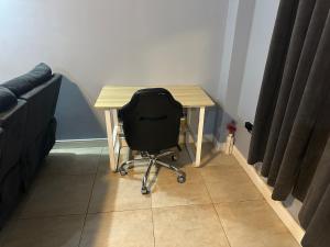 oasis 1 bedroom Kensington cres