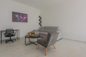 Malibu Residential 3BD Shalva