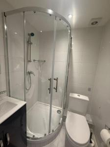 Spacious 2 Bedroom Flat In Heart of London!