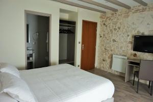 Hotels Hotel de la Couronne : photos des chambres