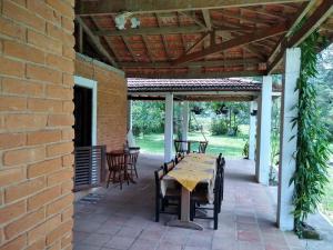 Chácara com Piscina e Vista Sítio Elza, Embu-Guaçu SP Sítio Elza A Vista do Campo