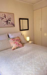 Serene Stay by the Bay