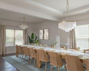 Palm House Luxury Retreat for Families and Corporate