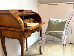Maisons de vacances Gite Les 3 chats a Autry-Issards, Charme & Confort pour 8 pers. - FR-1-489-577 : photos des chambres