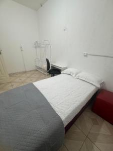 Quarto Privativo, Area Nobre, no coração de Belem, Central de Ar e Wi-fi, - Terreo1