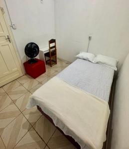 Quarto Privativo, Area Nobre, no coração de Belem, Central de Ar e Wi-fi, - Terreo1