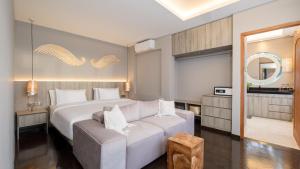 Villa V Canggu by Villa Finder