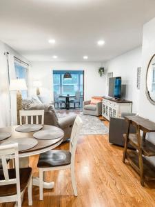 Changes In Latitude Pet Friendly Retreat