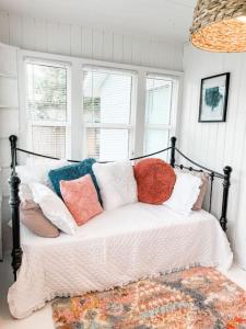 Changes In Latitude Pet Friendly Retreat