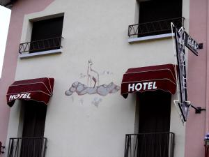 Hotels Hotel des Touristes : photos des chambres