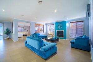 Modern 4BR Family Home in Tarneit Spacious Retreat