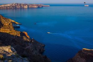 Nautilus Dome Santorini Greece