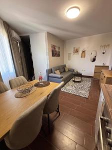 Sunrise apartments Becici