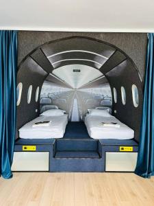 Airliner Apartment