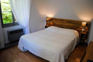 Hotels Hotel Montmirail : photos des chambres