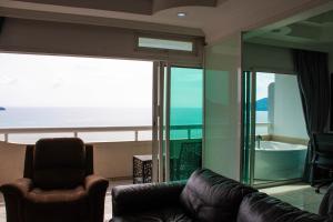 Private 2 Bedroom Seaview at Patong Phuket