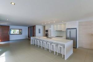 Ocean Villa - Lying By The Sea - Free Breakfast