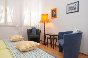 Seaside family friendly house with a swimming pool Mlini, Dubrovnik - 2145