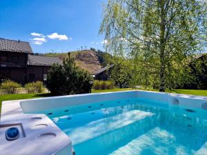 Villa Kastanja & Persikka - 16 hlö, Molemmat puolet, Both sides, Himoslaakso Ski-inout