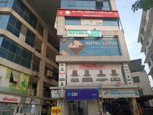 Hotel O Lotus