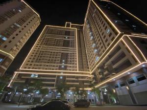 Monarchy Luxury Serviced Apartments - By Charm Homestay Vietnam