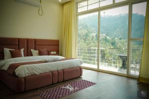 Chester Oak Kasauli - Premium rooms and Exclusive Villa