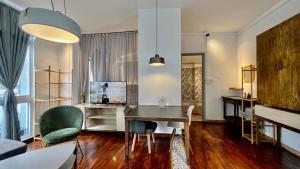 Lim Concept - Lim Crow