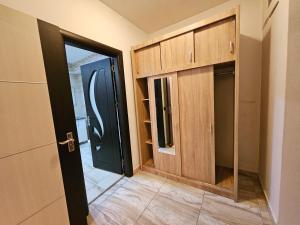 Elena Studio Isaran - Coresi