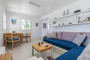 Iremia Coastal Retreat