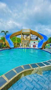 Coach Kreez-Place & Resort