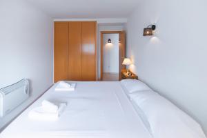 WELCS APARTAMENTO 254 EMP con vista al canal