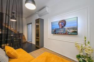 Tallinn Old Town silent garden House