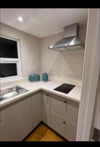 Downhills Studio Flat in Loft Space