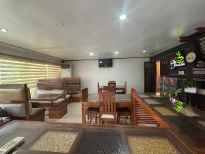 Pensionne Alonso by RedDoorz