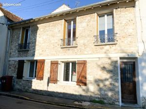 La maisonnette cachée de Dampmart