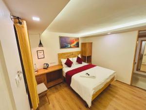 RIO ROOMS Medical College