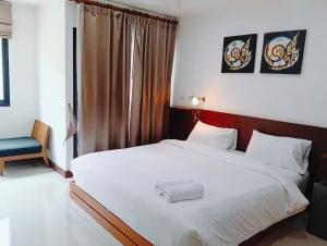 XX Yon INN Sukhumvit 4- BTS Nana