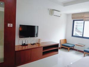 XX Yon INN Sukhumvit 4- BTS Nana