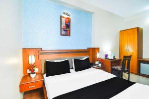 Townhouse Oak Malviya Nagar Fortis Hospital