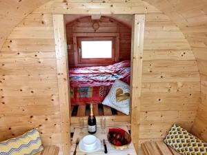 Campings Camping de Charlieu : Chambre Double