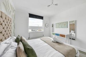 Hyde Park Marble-Arch Selection