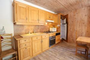 Appartements Gite Bergerie Piscine avec vue panoramique sur le Lac du Salagou : photos des chambres
