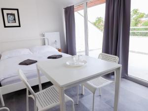 Angel room with large terrace R6